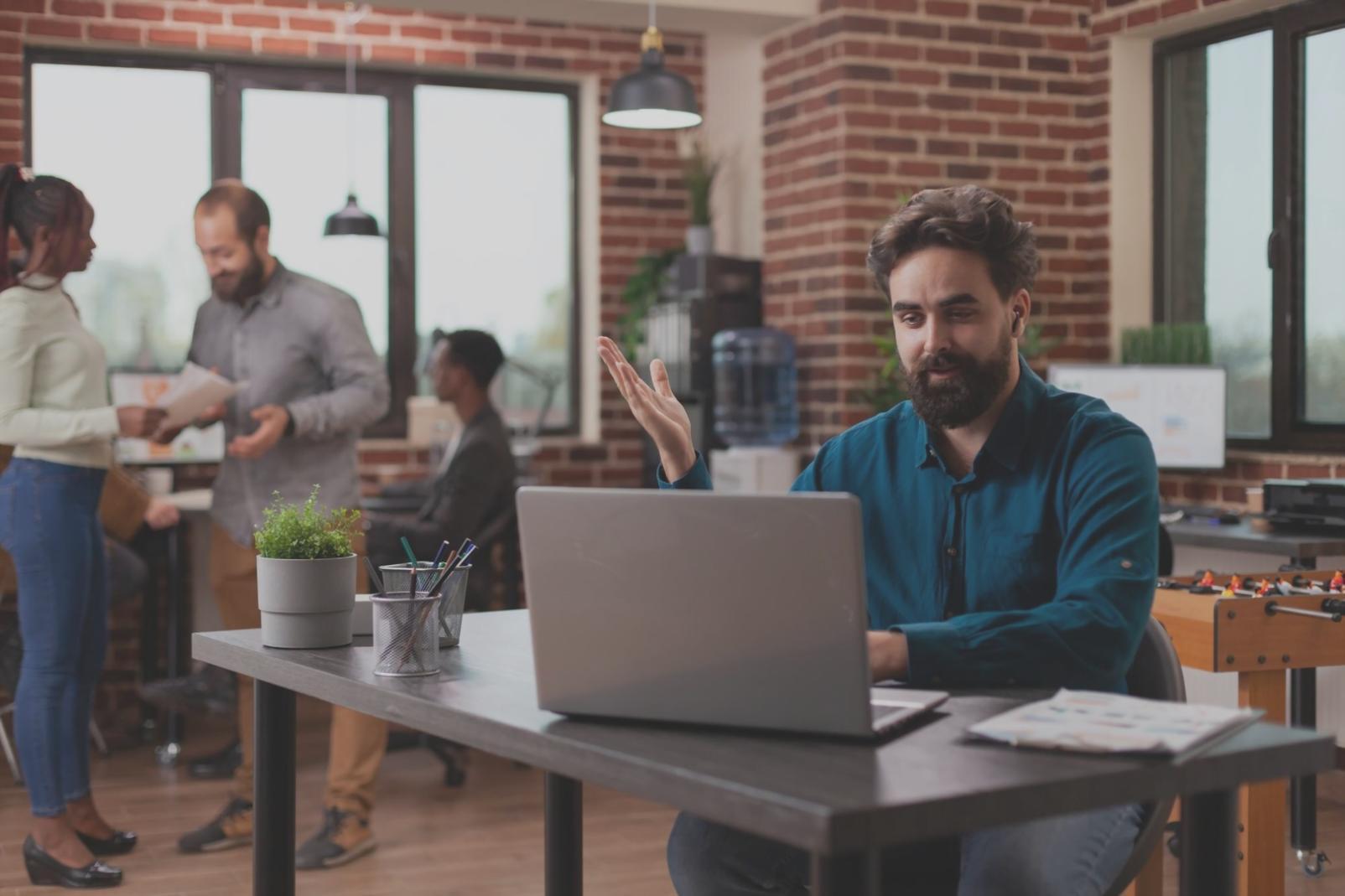 Espace de travail collaboratif pour sessions de budgétisation
